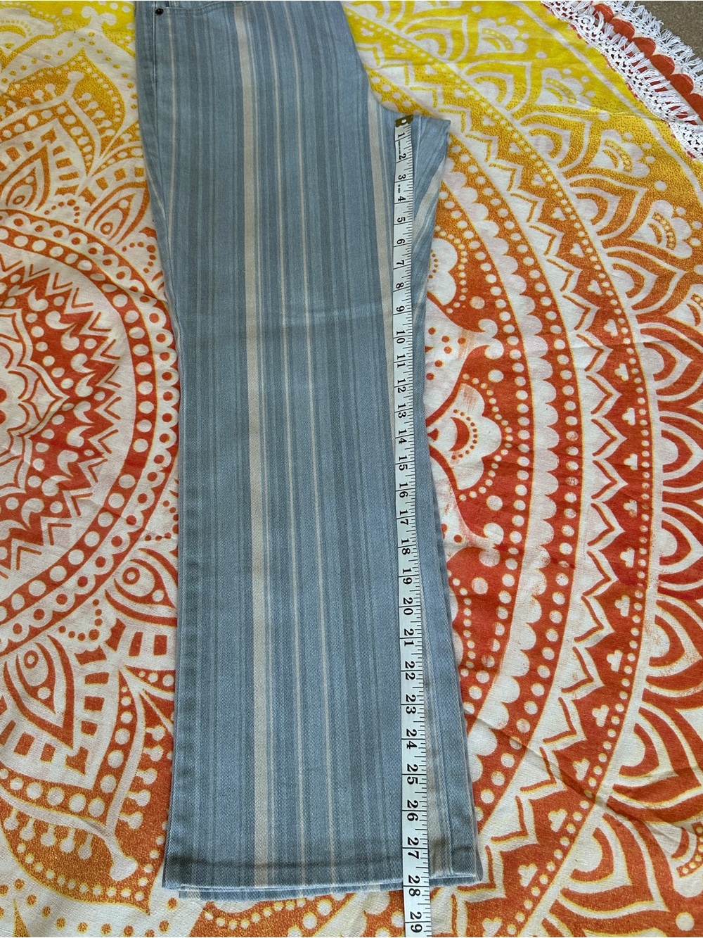 Vintage - New York & Company Light Blue / Ivory wide leg Jeans ๐ - Picture 11 of 15